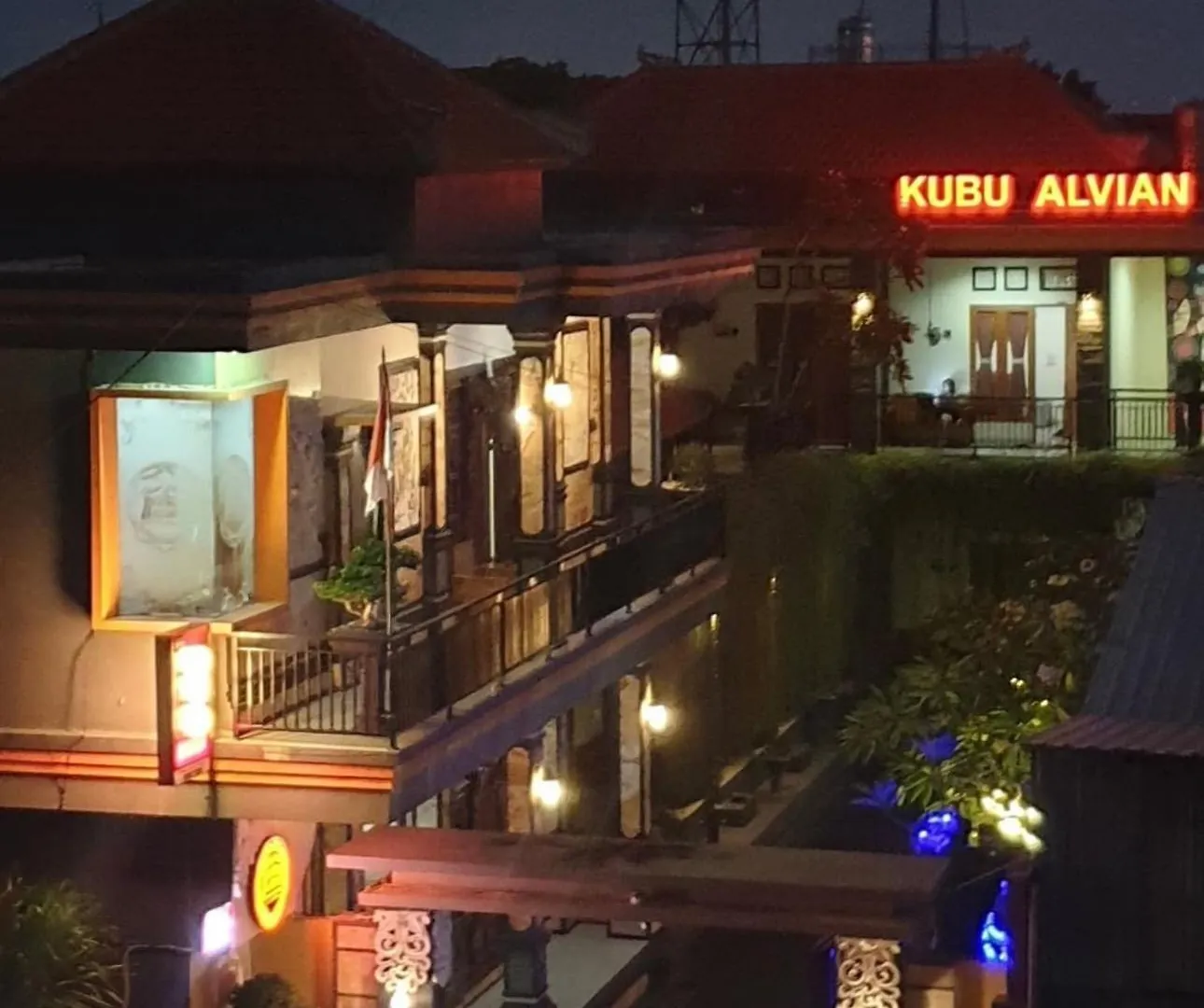 Kubu Alvian Guest House Seminyak