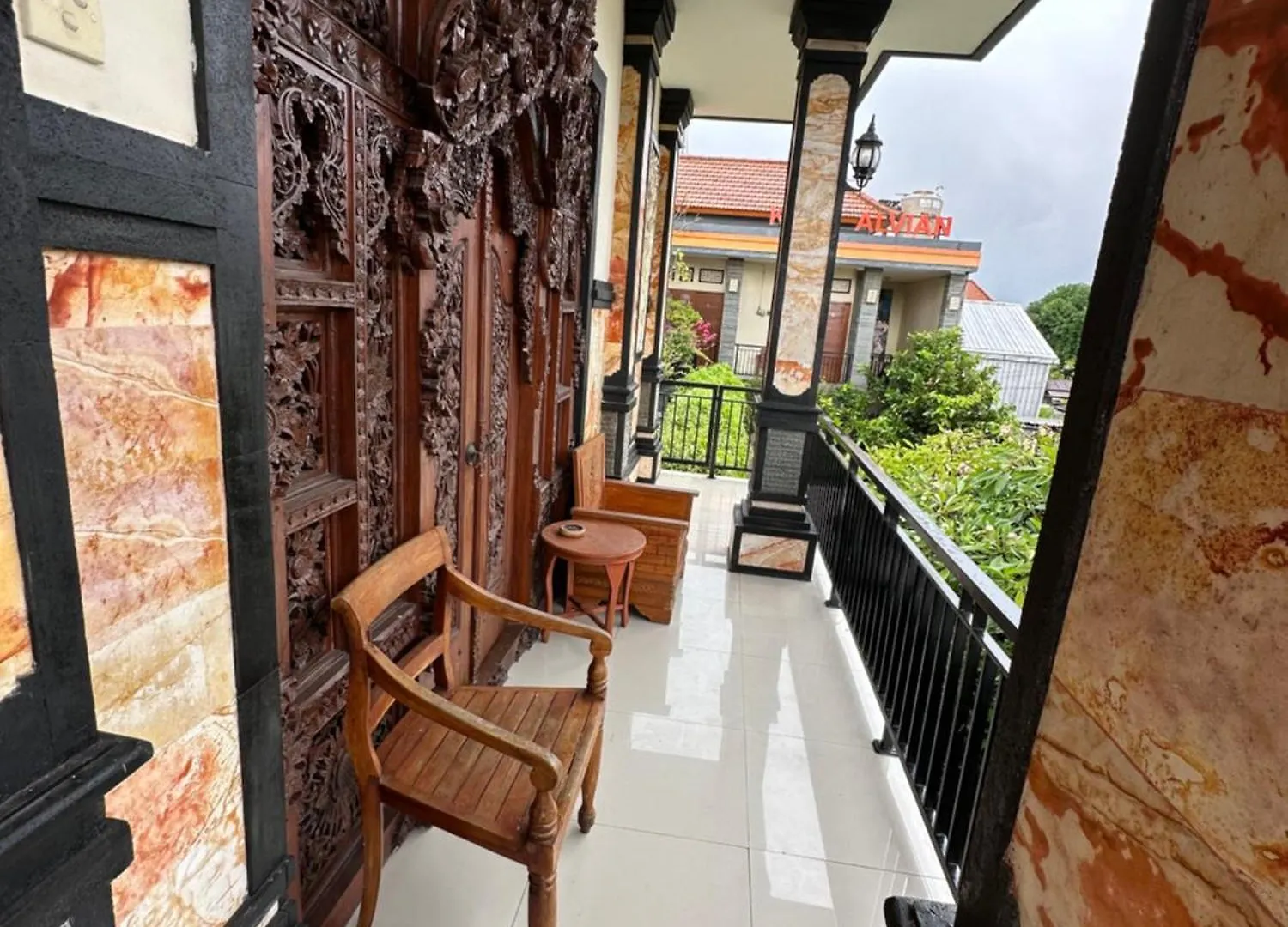 Kubu Alvian Guest House Seminyak Indonesia