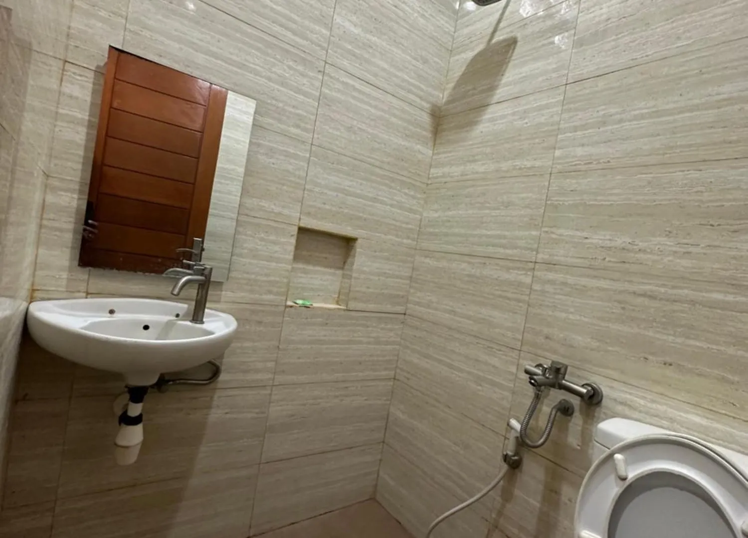 Kubu Alvian Guest House Seminyak Indonesia